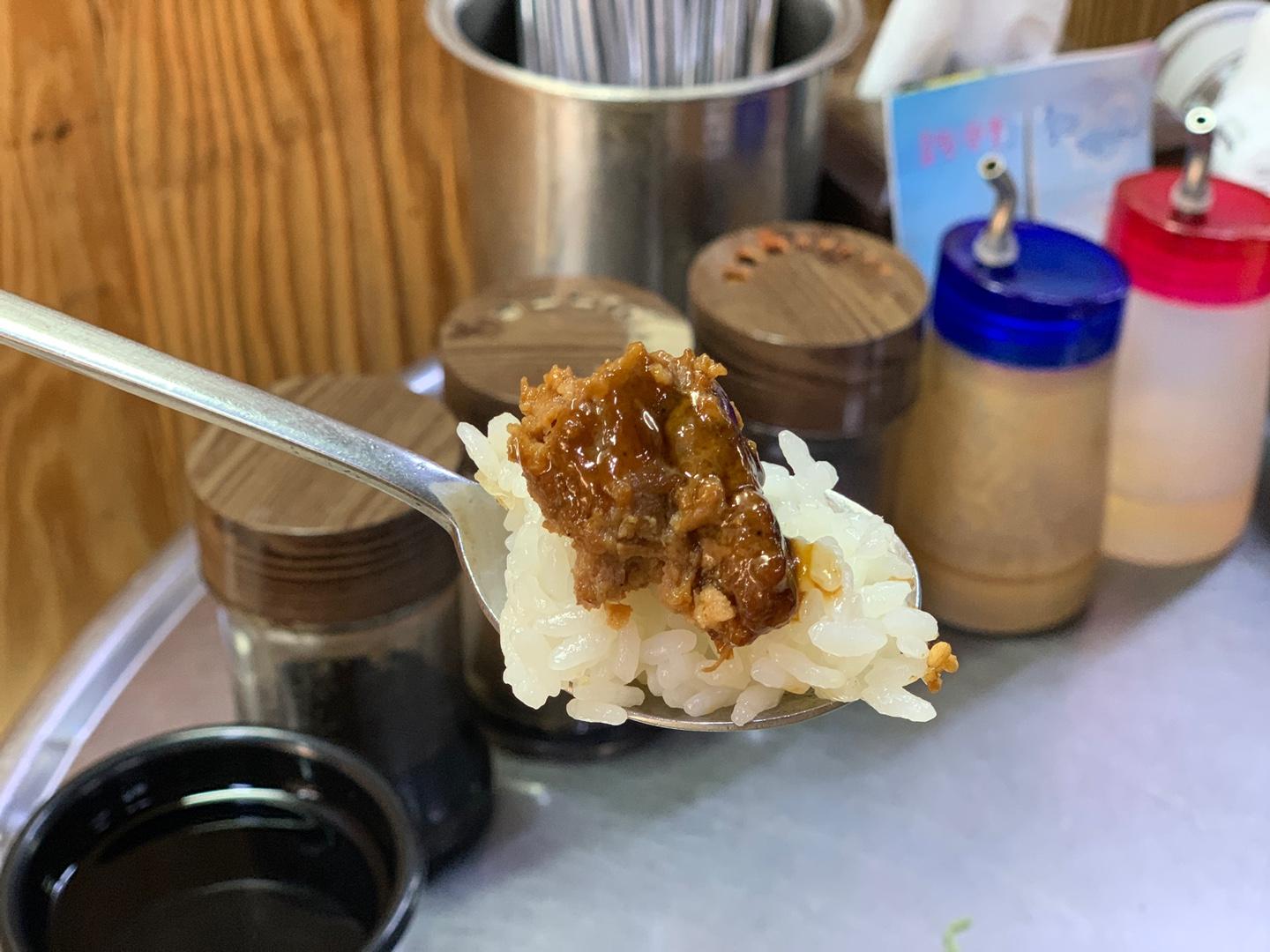 Mat Yang Gab | Mangwon For only ₩6,000 you get noodle soup and hamburger steak